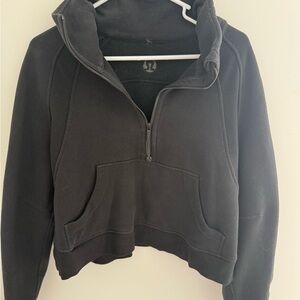 Lululemon Scuba Half-zip sweatshirt